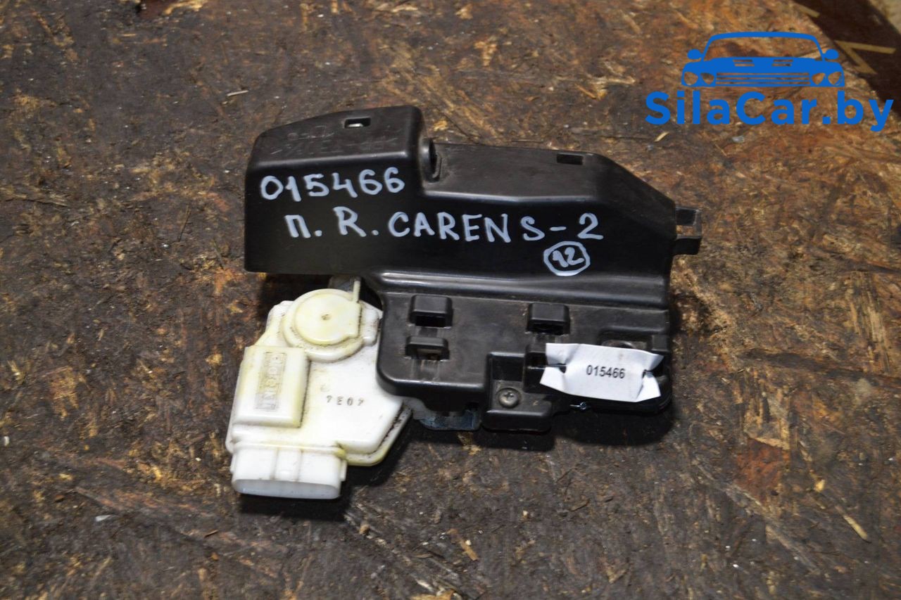 замок двери передней правой Kia Carens 2 поколение (2002 - 2006), 2.0 л., CRDi, D4EA, дизель - фото №1