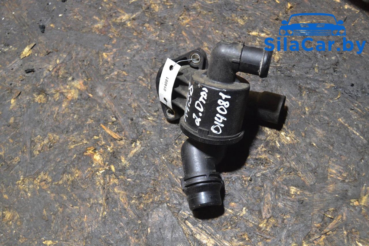 корпус термостата Audi A4 B8/8K (2007 - 2011), 2.0 л., TDi, дизель, 03L121111AD - фото №1