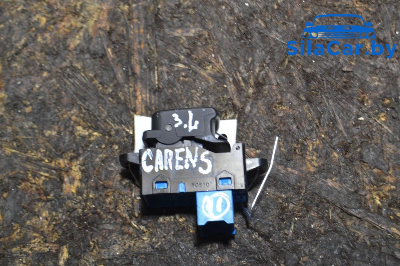 кнопка стеклоподъемника двери задней Kia Carens 2 поколение (2002 - 2006), 2.0 л., CRDi, D4EA, дизель - фото №1