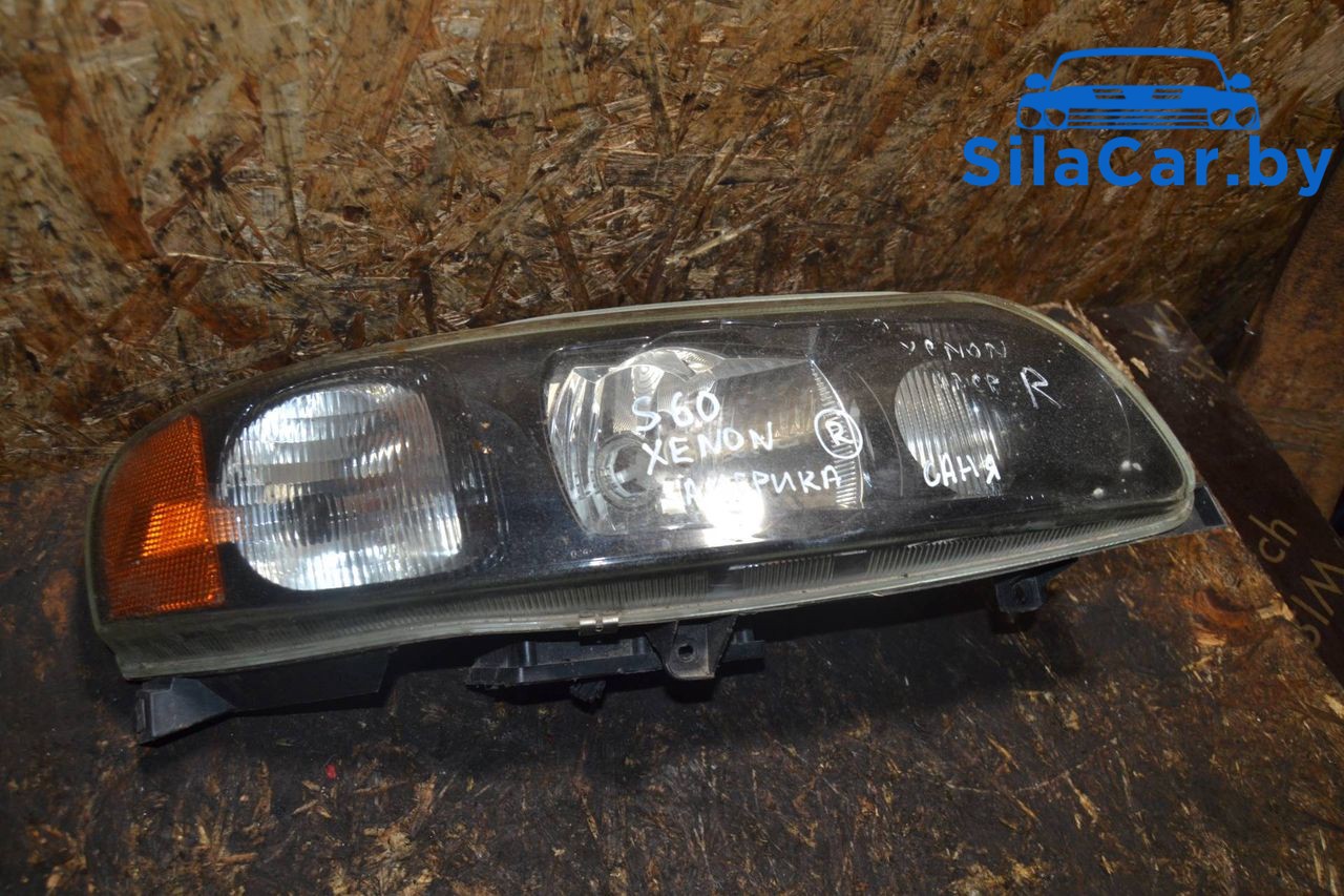фара правая Volvo S60 1 поколение 2004, 30655955, 89008896 - фото №1