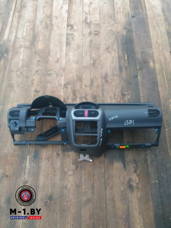 панель передняя салона (торпедо) Opel Corsa C 2003, 1.3 л., дизель, МКПП, хетчбэк 5 дв.