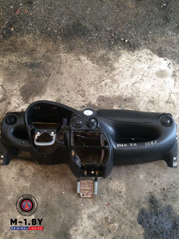 панель передняя салона (торпедо) Ford Ka 1 поколение 2003, 1.3 л., бензин, хетчбэк 5 дв.