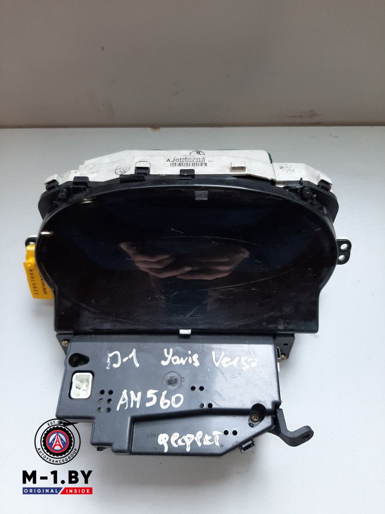 щиток приборов (приборная панель) Toyota Yaris Verso 1 поколение XP20 2000, 1.3 л., бензин, минивэн, 83800-52510