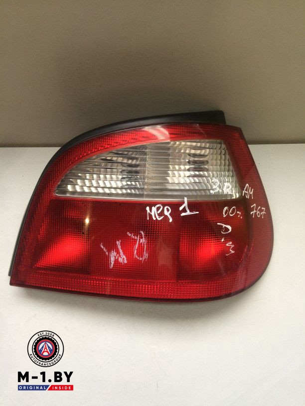 фонарь задний правый Renault Megane 1 поколение 1997, 1.6 л., бензин, хетчбэк 5 дв.
