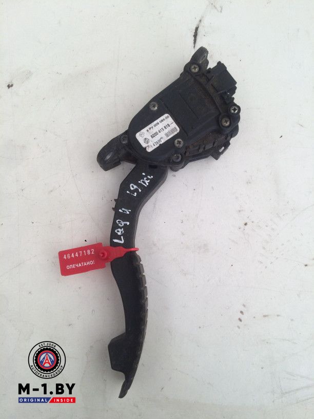 педаль Renault Laguna 2 поколение 2003, 1.9 л., дизель, хетчбэк 5 дв., 8200415818