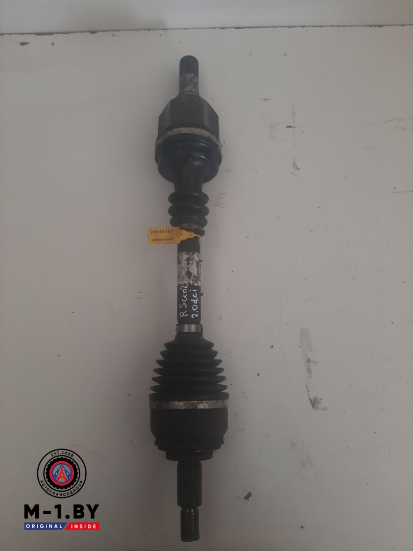полуось передняя левая (приводной вал, ШРУС) Renault Scenic 2 поколение 2005, 2.0 л., дизель, минивэн