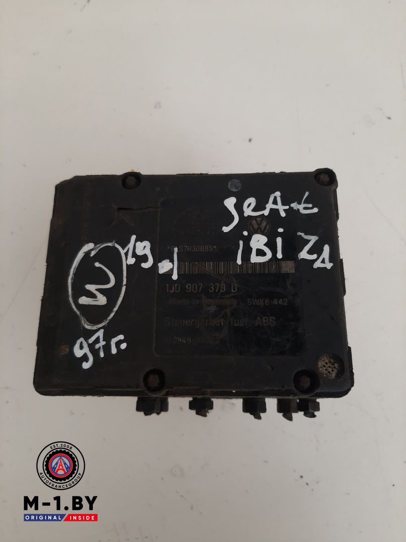 блок ABS SEAT Ibiza 2 поколение 1997, 1.9 л., дизель, хетчбэк 5 дв., 7M0614111P