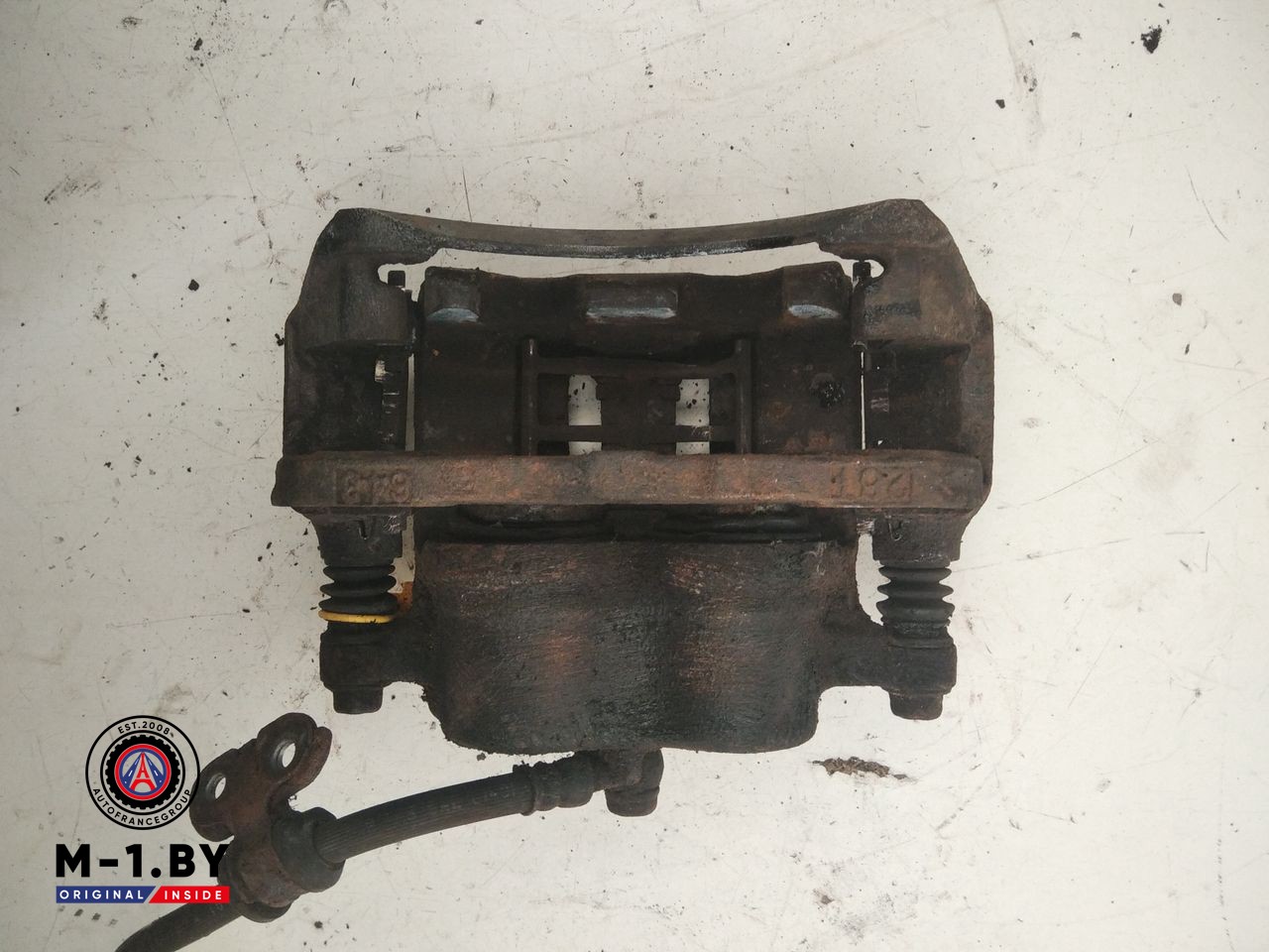 суппорт передний правый Renault Safrane 1 поколение 1995, 2.2 л., дизель