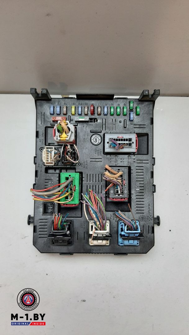 блок комфорта Citroen C4 1 поколение 2005, 1.6 л., дизель, 9661940480