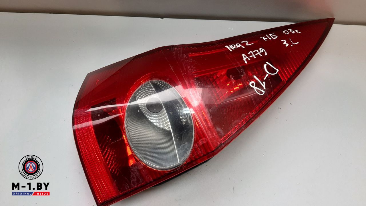 фонарь задний левый Renault Megane 2 поколение 2004, 1.9 л., дизель, 8200142684
