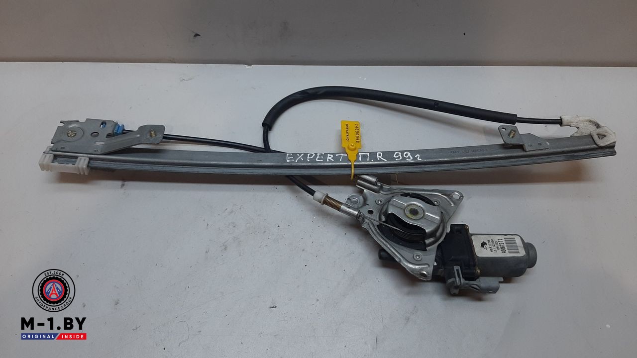 стеклоподъемник электрический передний правый Peugeot Expert 1 поколение 1999