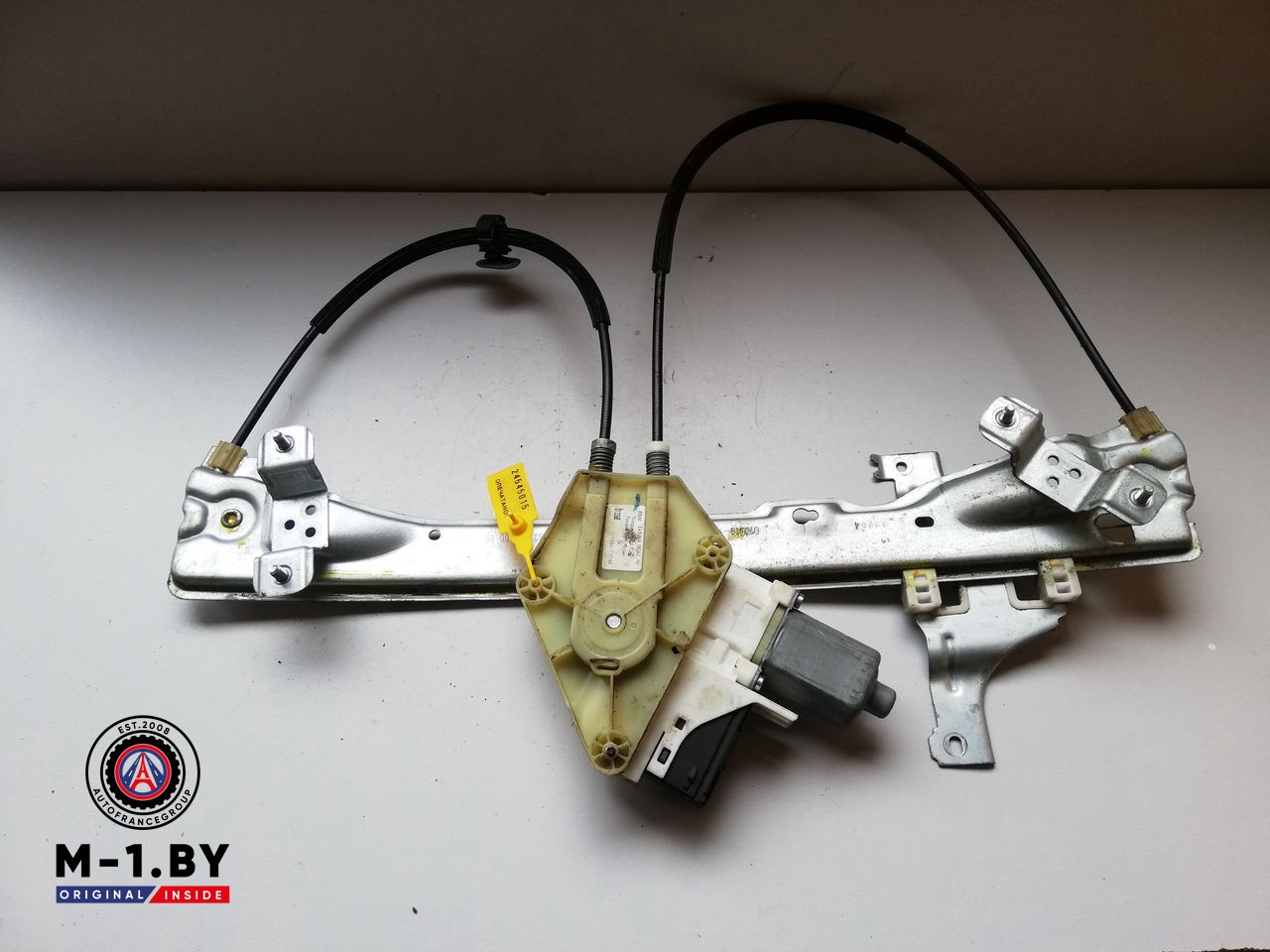 стеклоподъемник электрический задний правый Renault Latitude 1 поколение 2010, 827300007