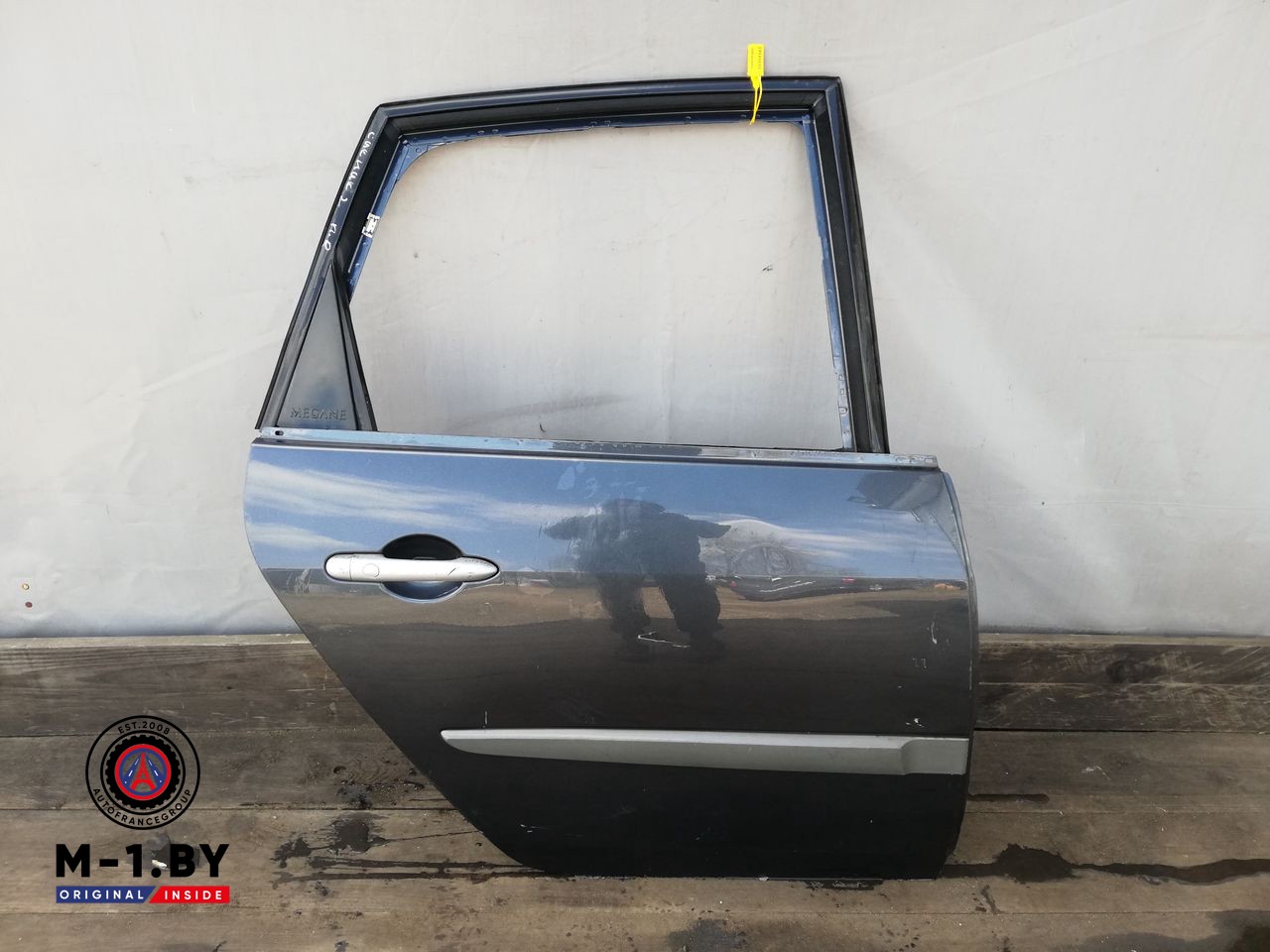 дверь задняя правая Renault Scenic 2 поколение 2003