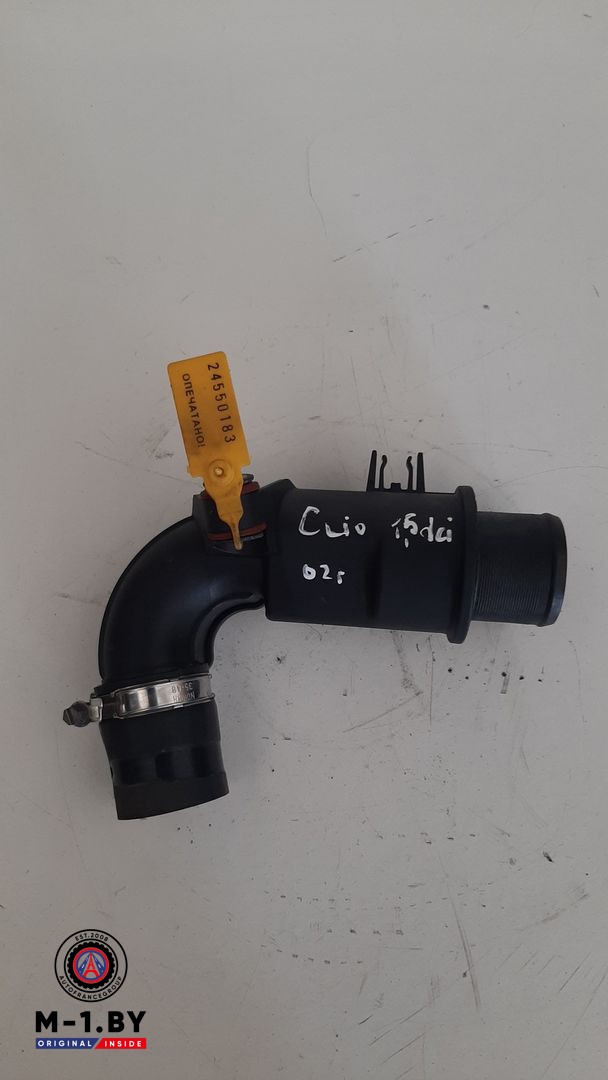 патрубок интеркулера Renault Clio 2 поколение 2002, 1.5 л., дизель, 8200164191