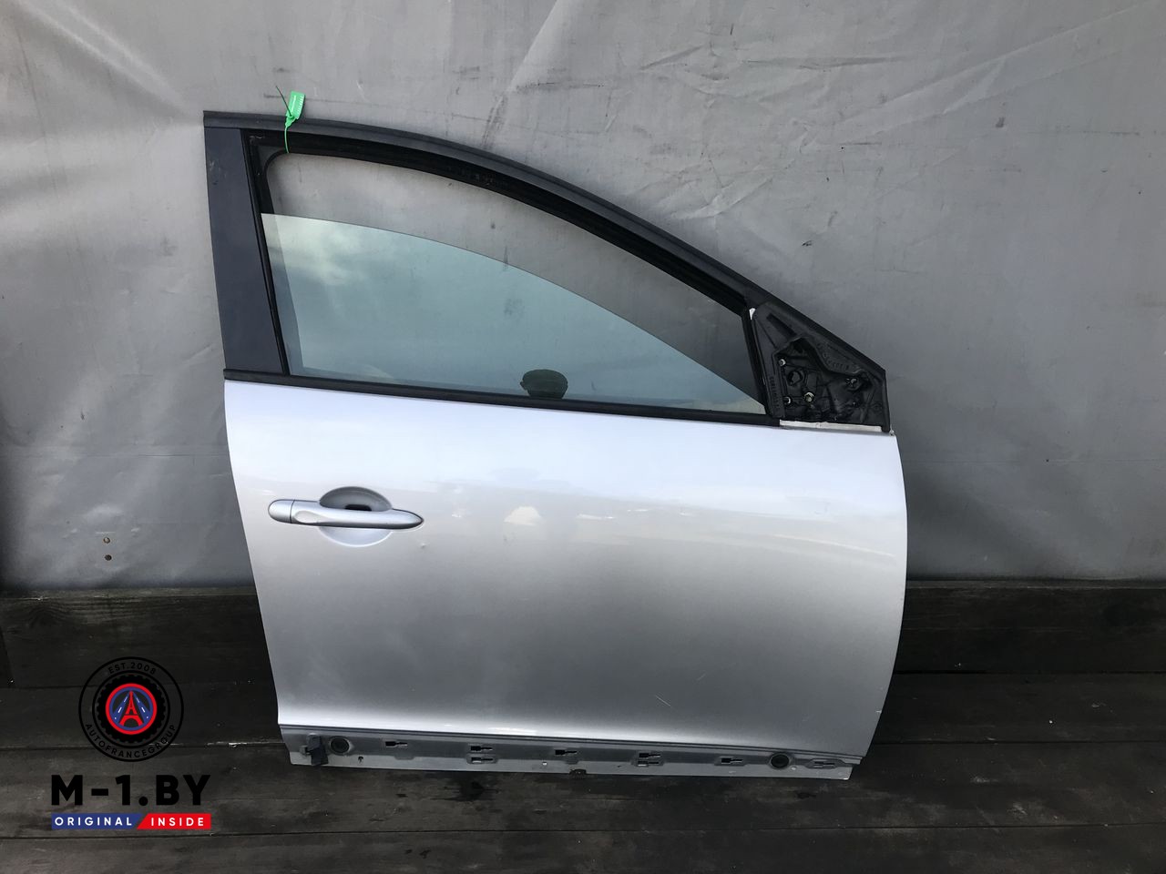 дверь передняя правая Renault Megane 3 поколение 2011, универсал
