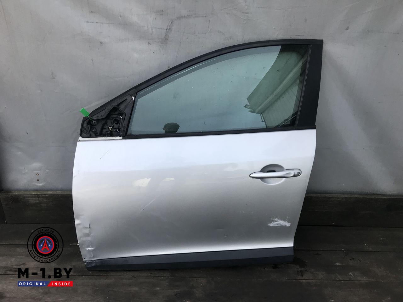дверь передняя левая Renault Megane 3 поколение 2011, универсал