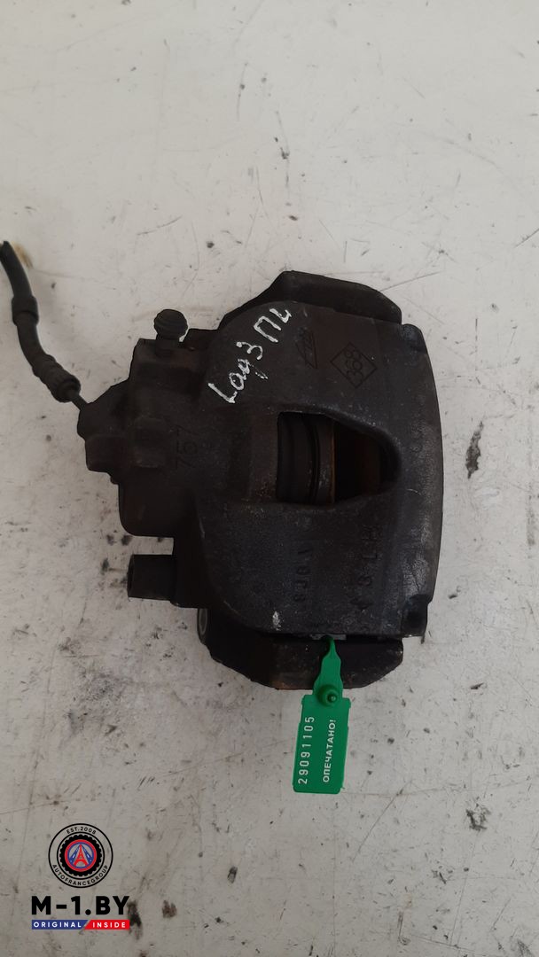 суппорт передний левый Renault Laguna 3 поколение 2008, 2.0 л., дизель