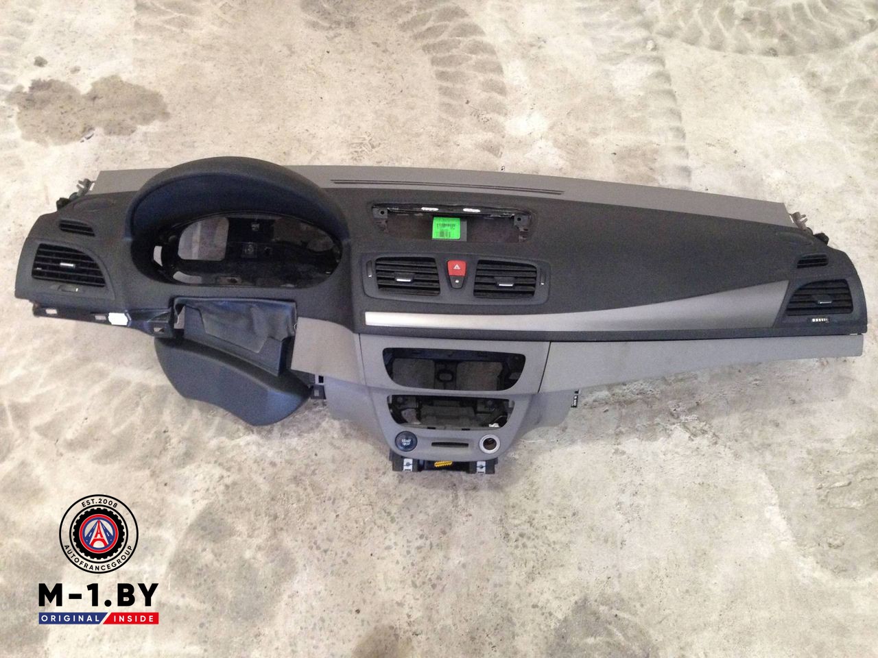 панель передняя салона (торпедо) Renault Megane 3 поколение 2011, 1.5 л., дизель