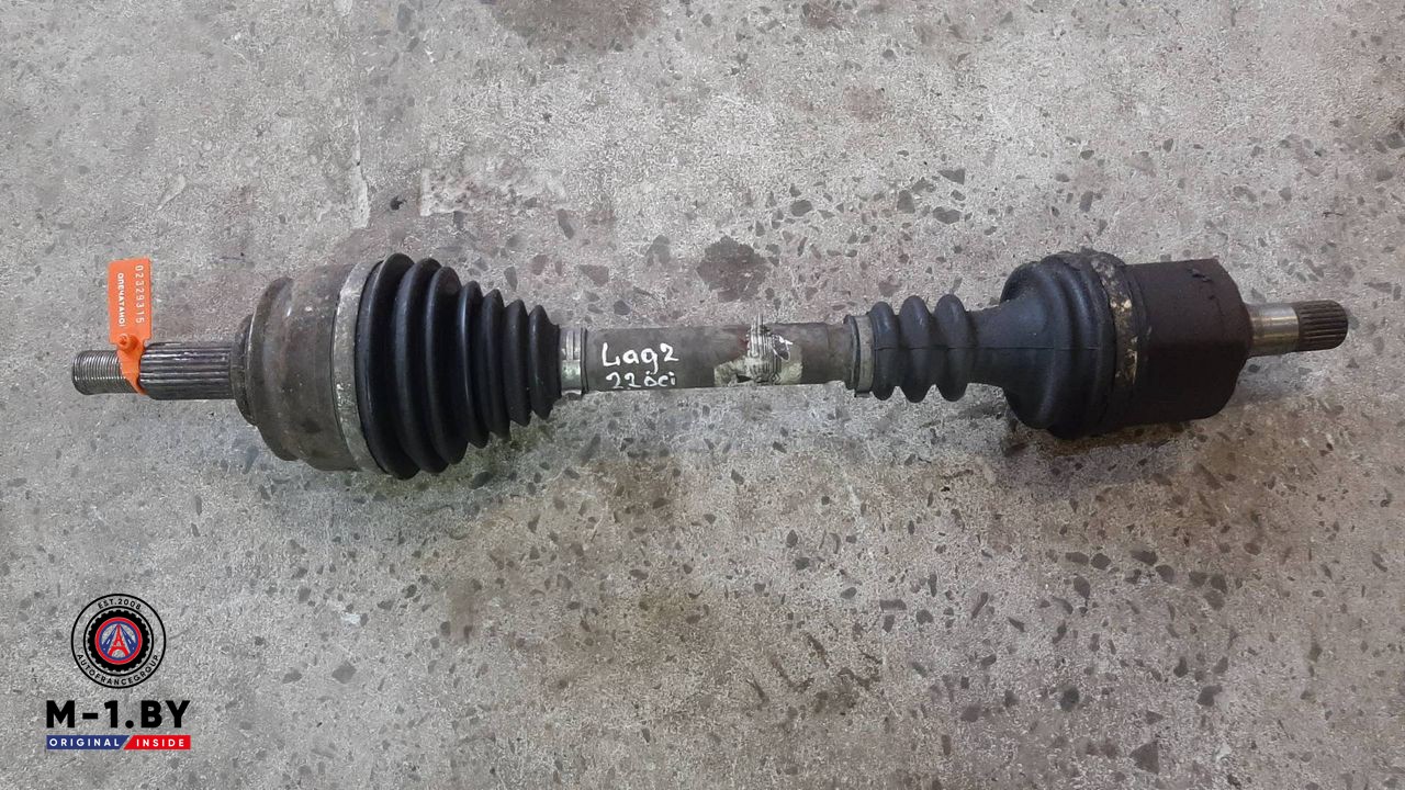 полуось передняя левая (приводной вал, ШРУС) Renault Laguna 2 поколение 2003, 2.2 л., дизель, АКПП, 8200387550