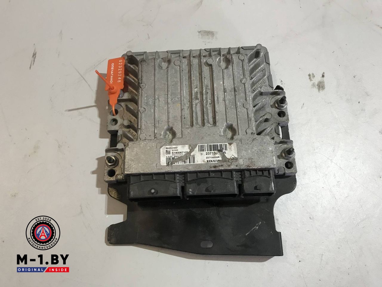 блок управления двигателем Renault Megane 3 поколение (2008 - 2014), S180067109