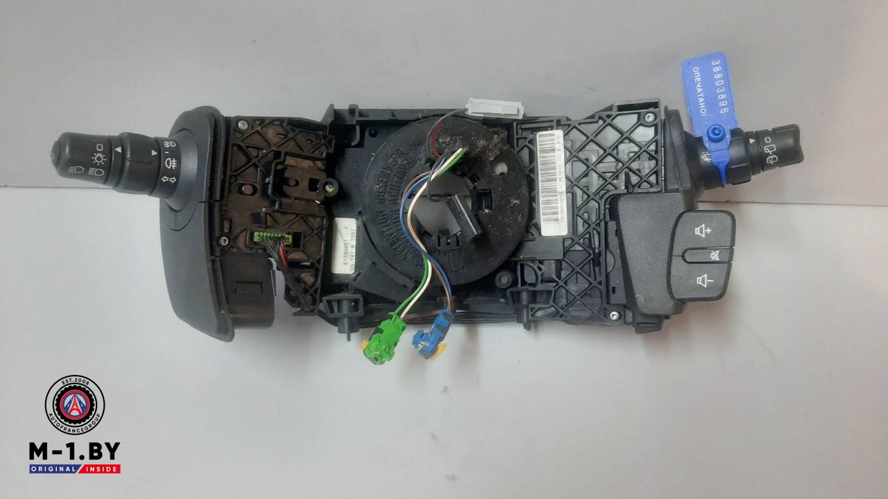 переключатель подрулевой (стрекоза) Renault Scenic 2 поколение 2005, 61880051F