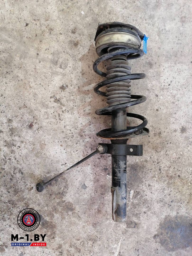 стойка передняя левая Renault Scenic 2 поколение 2005, 8200459902