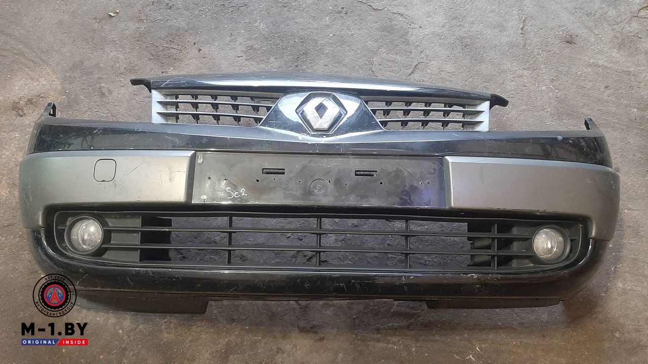 бампер передний Renault Scenic 2 поколение 2005, 8200139528