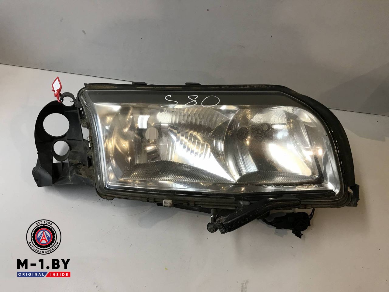 фара правая Volvo S80 1 поколение (1998 - 2003), 8620663