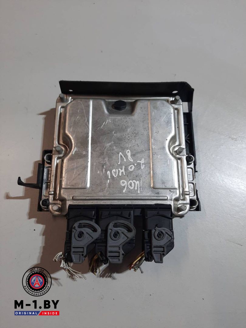 блок управления двигателем Citroen C5 1 поколение (2000 - 2004), 0281010808