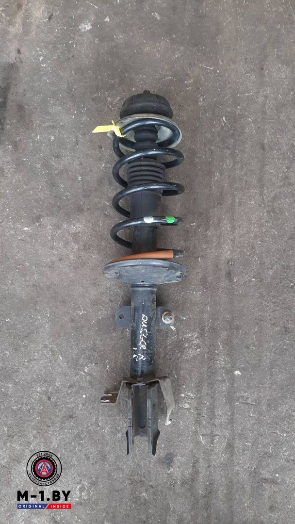 стойка передняя правая Renault Duster 1 поколение 2013, 1.5 л., дизель, 8200813791