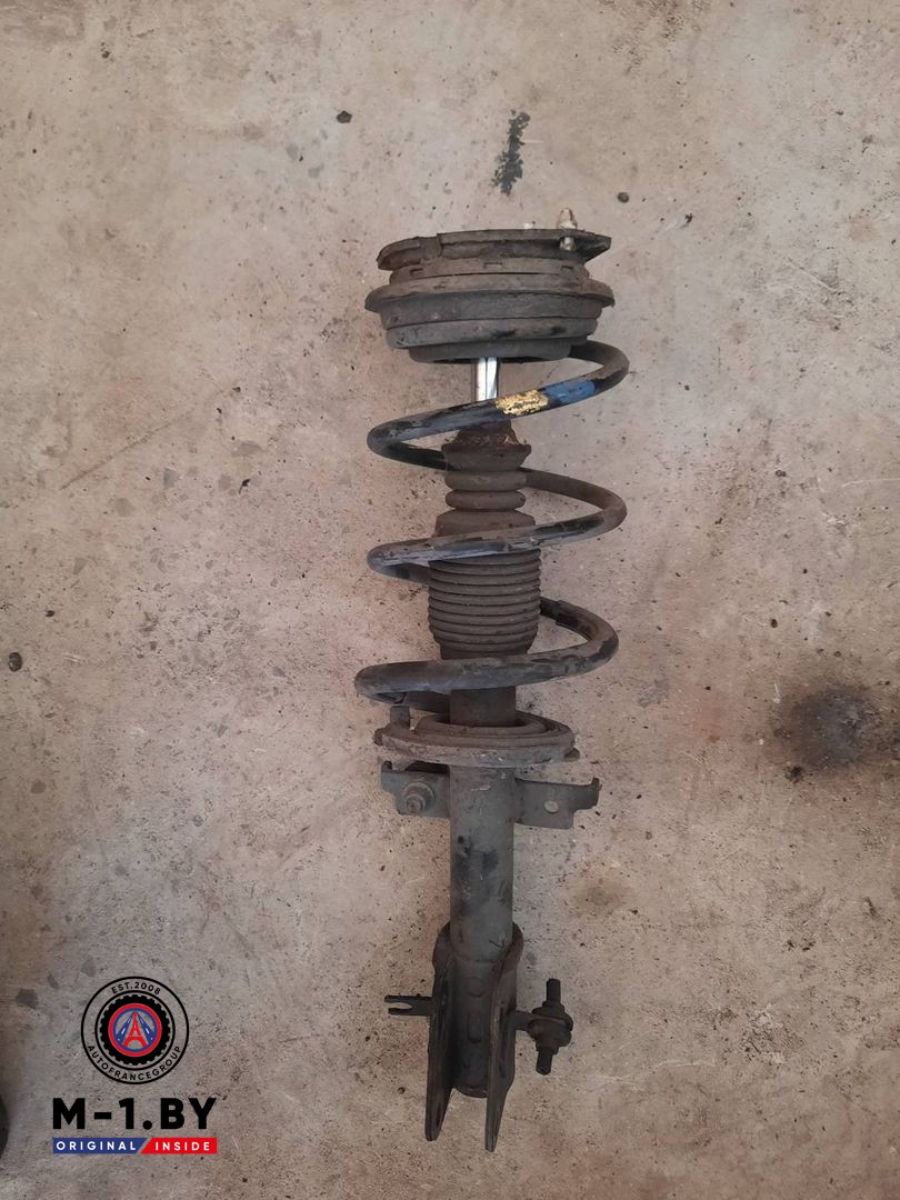 стойка передняя правая Renault Laguna 2 поколение (2001 - 2005), 1.9 л., дизель