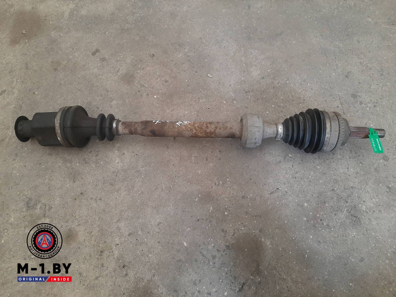 полуось передняя левая (приводной вал, ШРУС) Renault Scenic 1 поколение [рестайлинг] 2000, 1.9 л., дизель