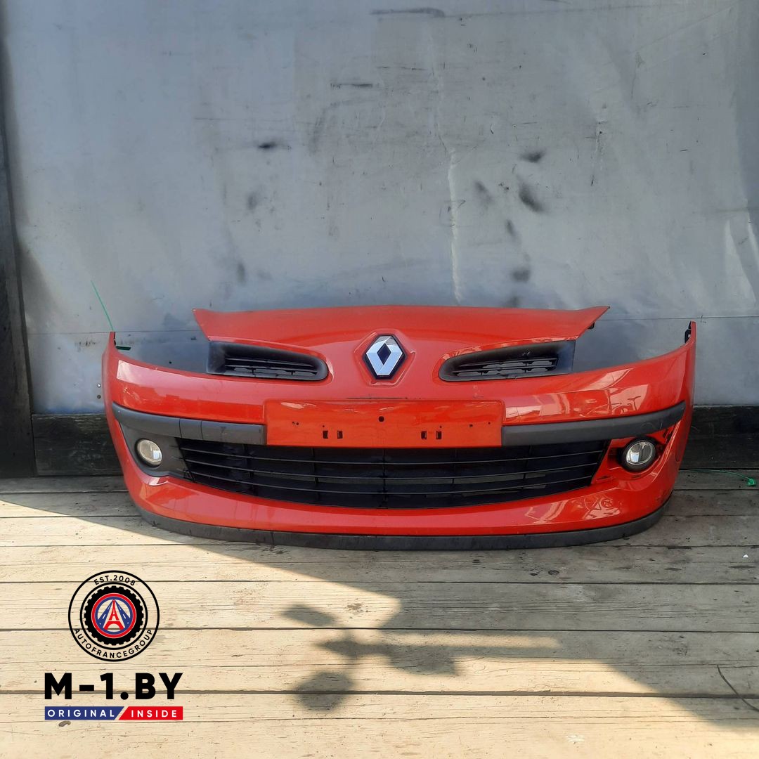 бампер передний Renault Clio 3 поколение (2005 - 2009), 8200402106