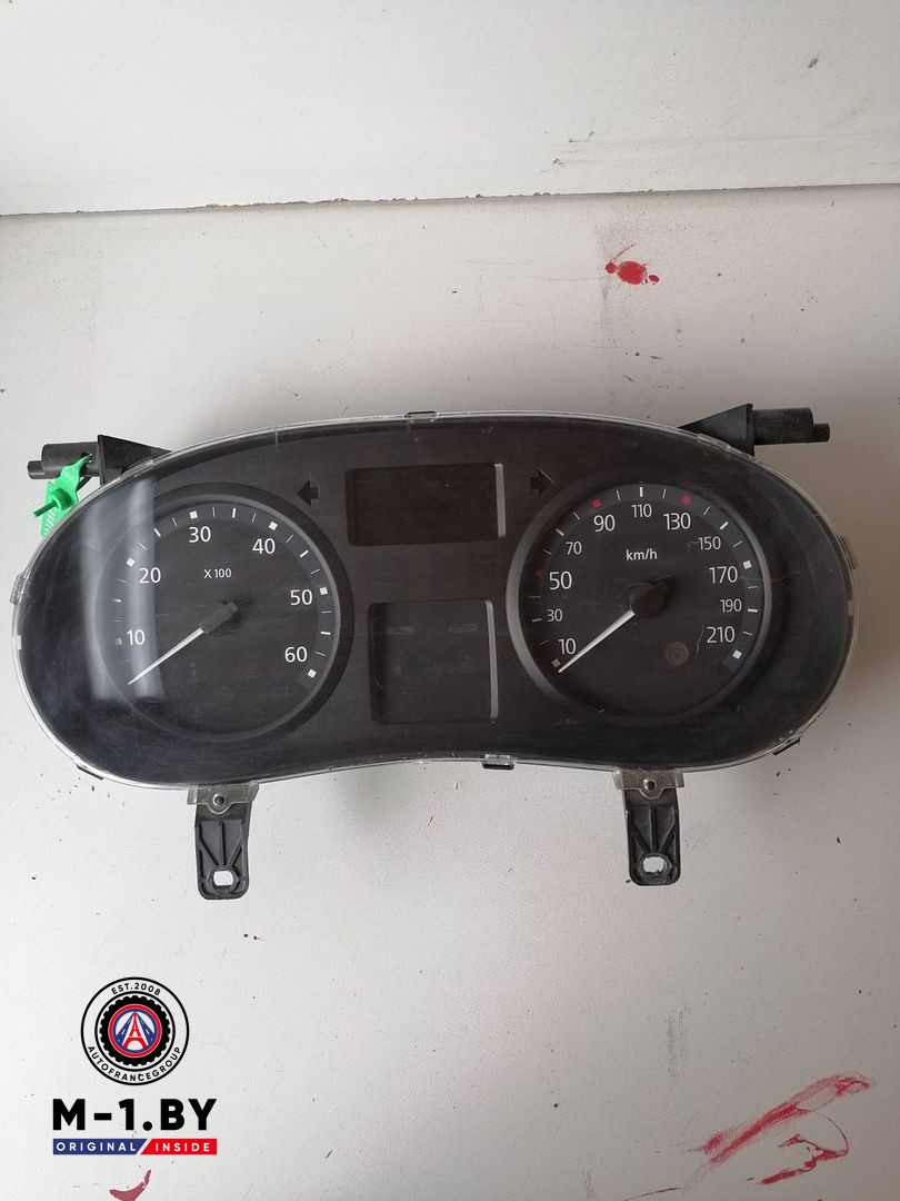 щиток приборов (приборная панель) Renault Trafic 2 поколение [рестайлинг] 2011, 8201297582