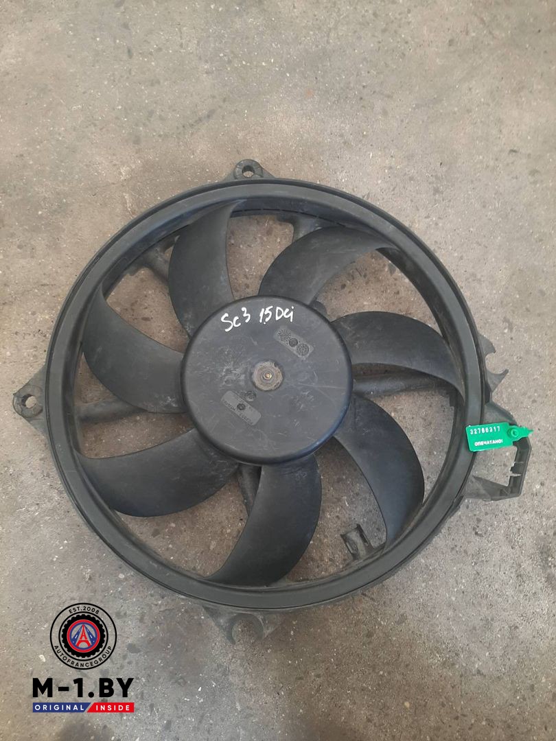 вентилятор радиатора Renault Scenic 3 поколение (2009 - 2012), 1.5 л., дизель, 214810898R