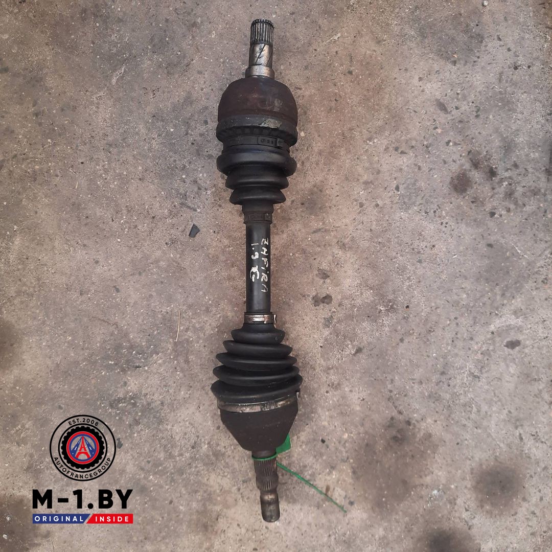 полуось передняя левая (приводной вал, ШРУС) Opel Zafira 2 поколение (B) (2005 - 2008), 13214836