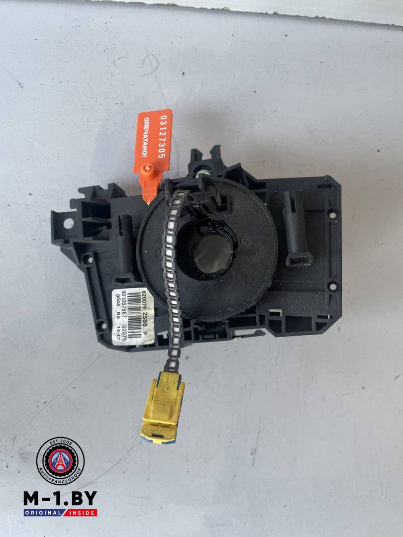 переключатель подрулевой (стрекоза) Renault Sandero 1 поколение (2009 - 2014), 901057667