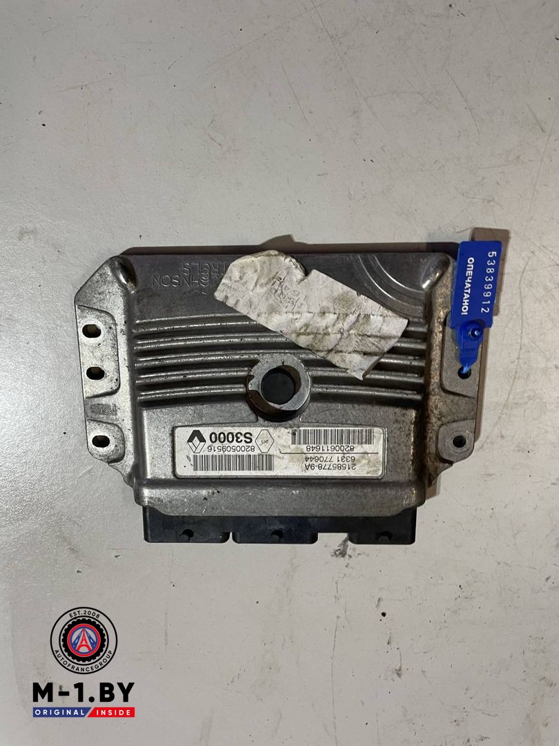 блок управления двигателем Renault Megane 2 поколение (2002 - 2006), 8200509516