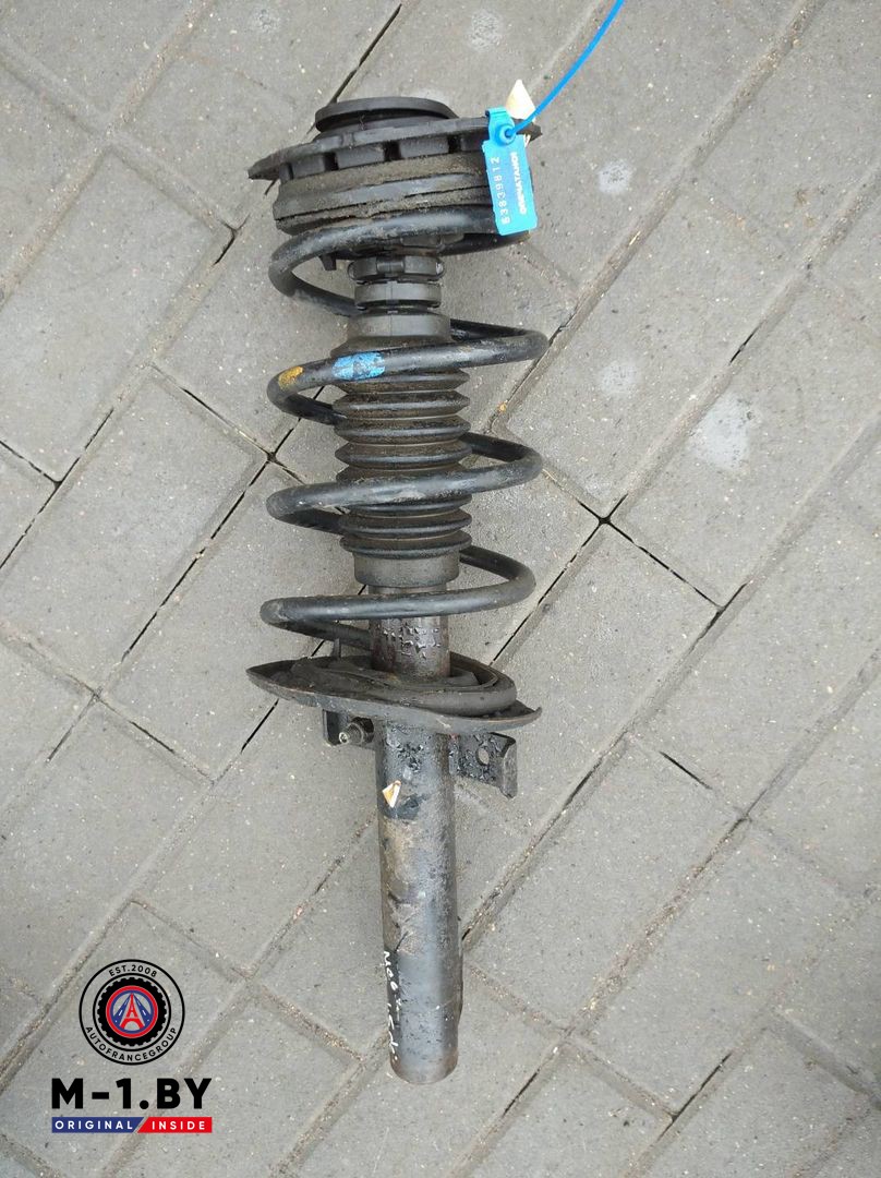 стойка передняя левая Renault Megane 2 поколение (2002 - 2006), 1.5 л., дизель