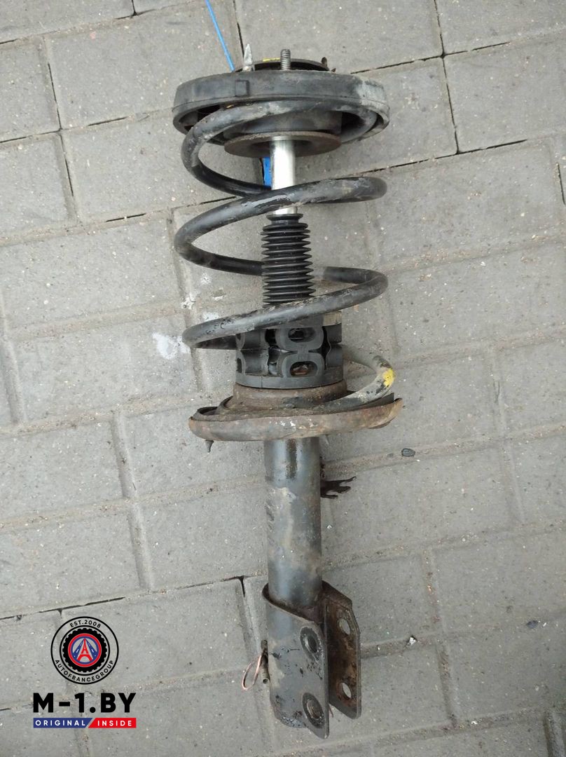 стойка передняя левая Renault Espace 3 поколение (1996 - 2002), 2.2 л., дизель