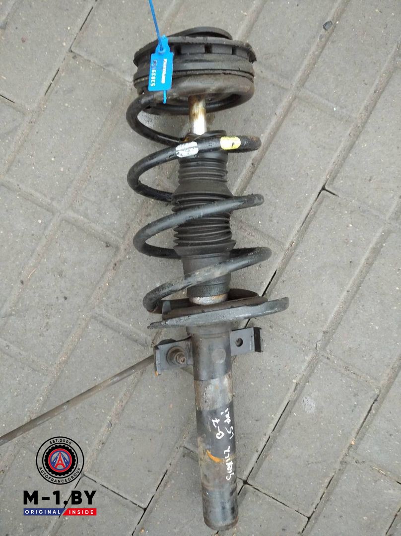 стойка передняя левая Renault Scenic 2 поколение (2003 - 2006), 1.5 л., дизель