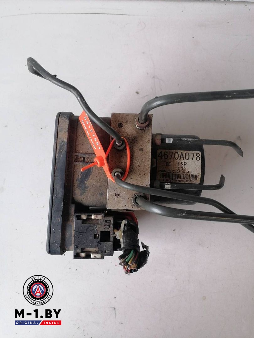 блок ABS Mitsubishi Grandis 1 поколение (2003 - 2011), 4670A078