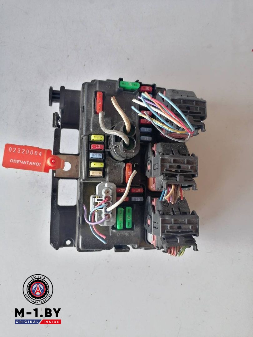 блок предохранителей Citroen C3 2 поколение (2009 - 2013), 9667199780, BSMR09
