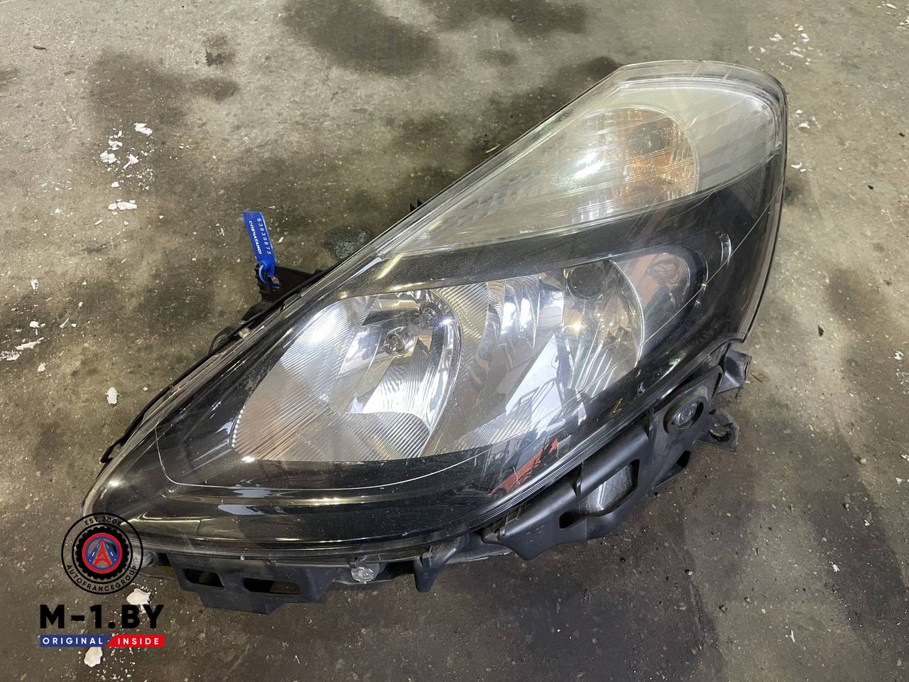 фара левая Renault Clio 3 поколение (2005 - 2009), 260605550R