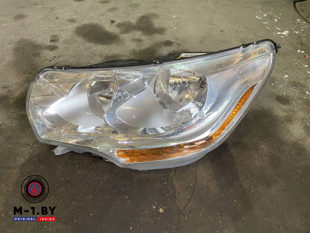 фара левая Citroen C4 2 поколение (2010 - 2017), 9674903780
