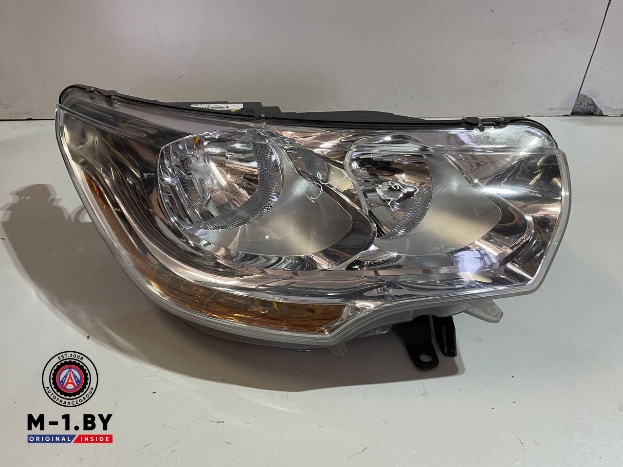 фара правая Citroen C4 2 поколение (2010 - 2017), 9674903580