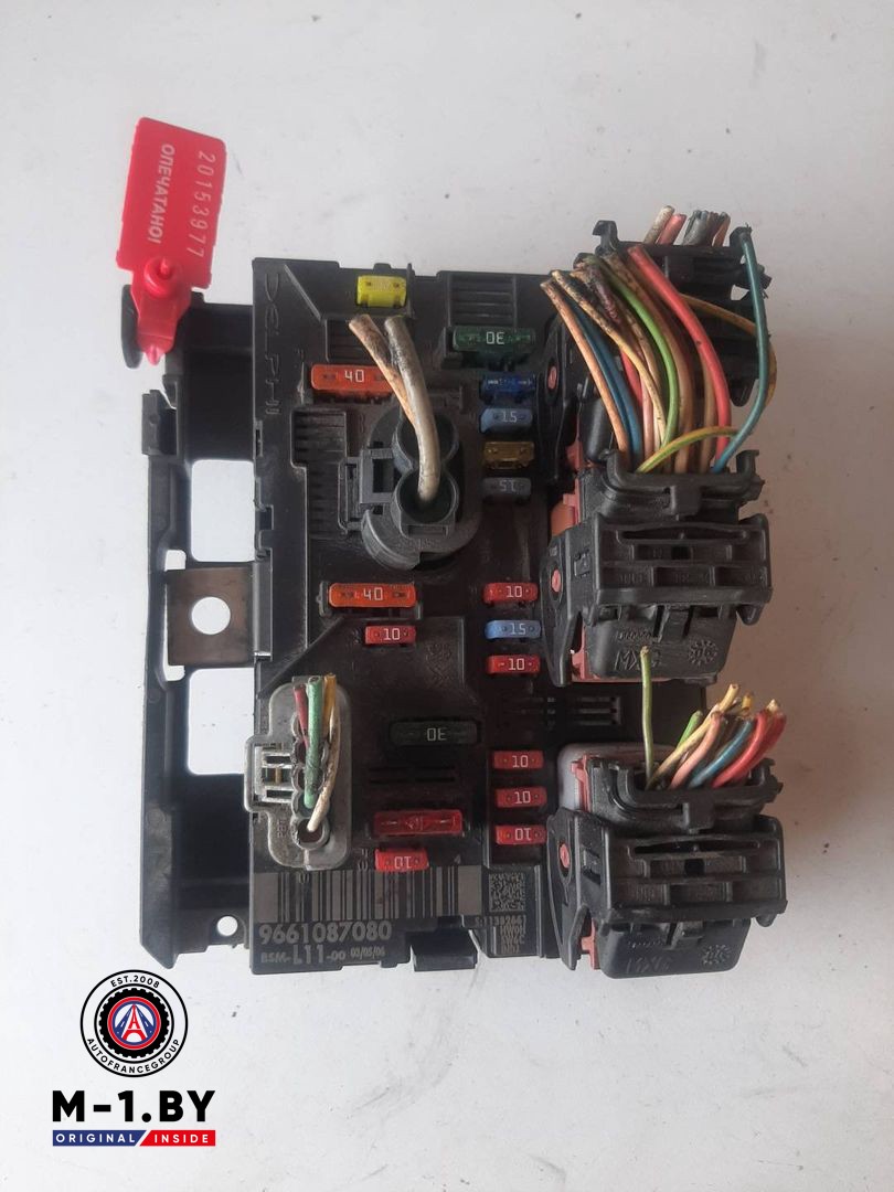 блок предохранителей Citroen C4 1 поколение (2004 - 2008), BSML11, 9661087080