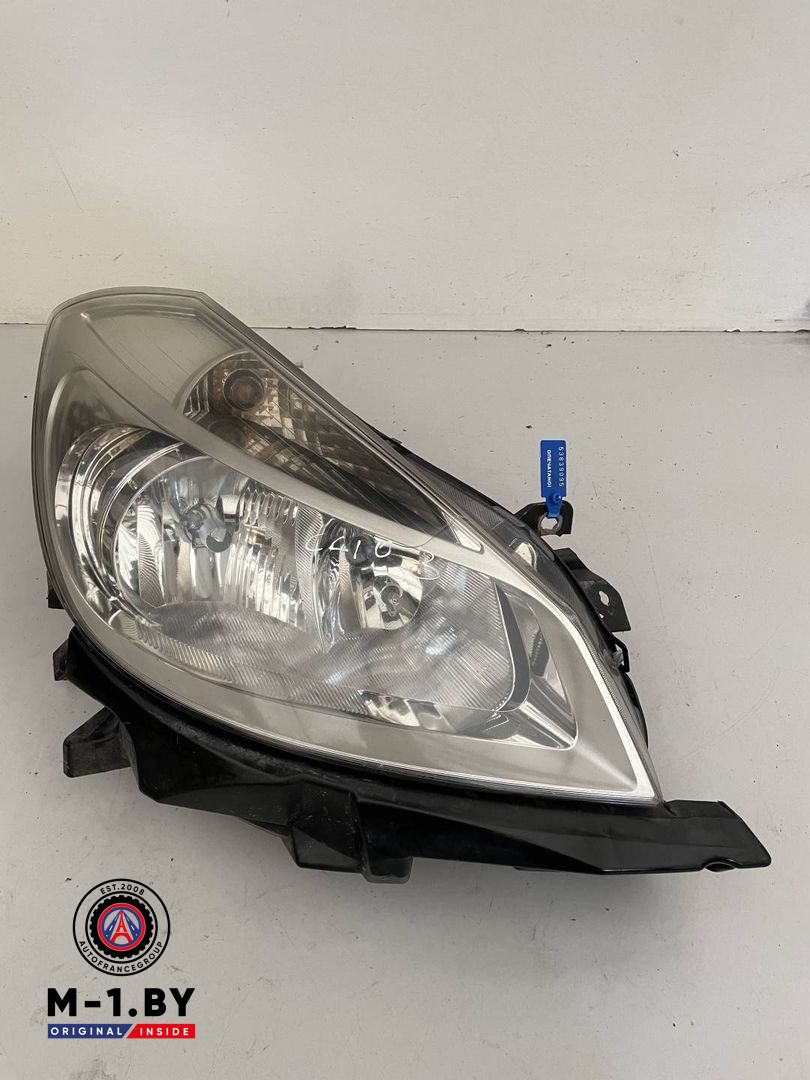 фара правая Renault Clio 3 поколение (2005 - 2009), 8200244897