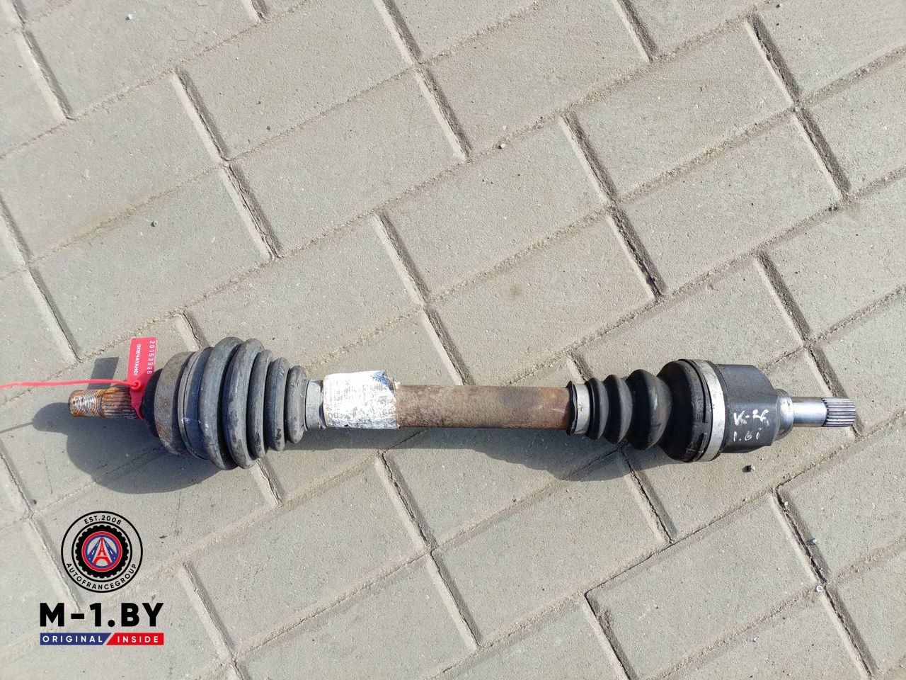 полуось передняя левая (приводной вал, ШРУС) Peugeot 308 T7 (2007 - 2011), 1.6 л., бензин