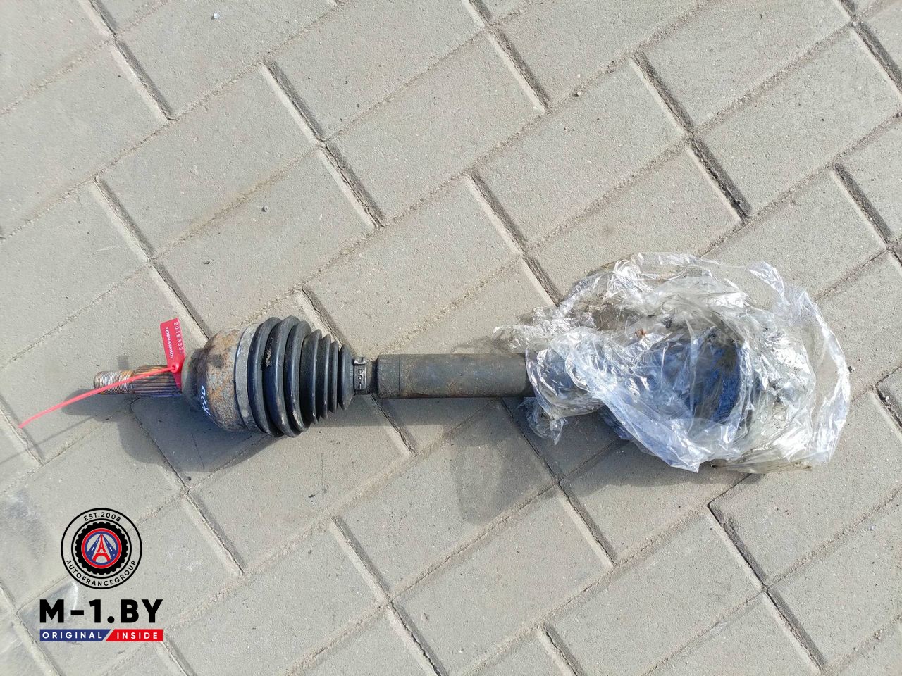 полуось передняя левая (приводной вал, ШРУС) Renault Laguna 2 поколение (2001 - 2005), 1.9 л., дизель